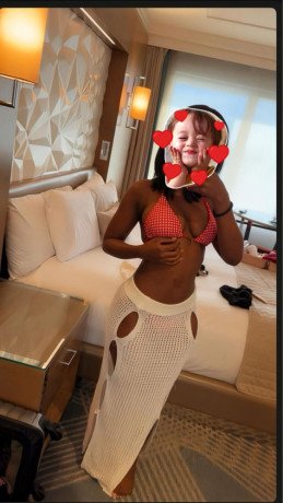 sexy-lisa-escort-big-0