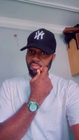 je-suis-disponible-pour-vous-big-1