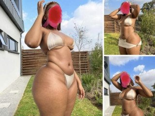 Baise Jolie Ronde Brune Cul sucre