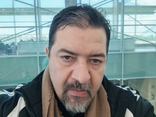 Recherche femme douce pour passé la journée avec moi